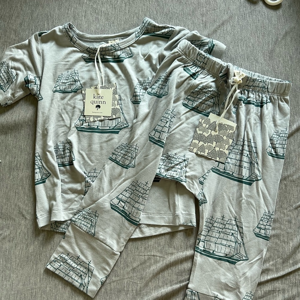 Kate quinn ships bamboo set